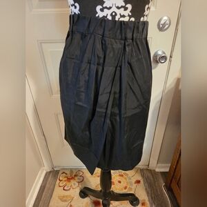 LOFT Black Knee-Length Bubble Skirt